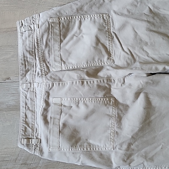 Gap khaki pants size 4 - Picture 9 of 9